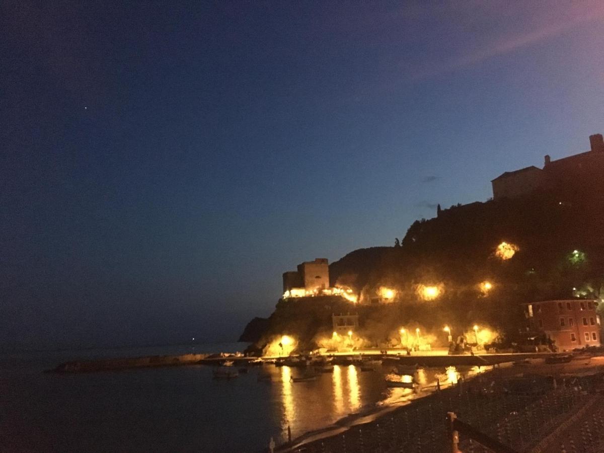 Le Cinque Vele ***** Cinque Terre Apartment Monterosso al Mare Bagian luar foto