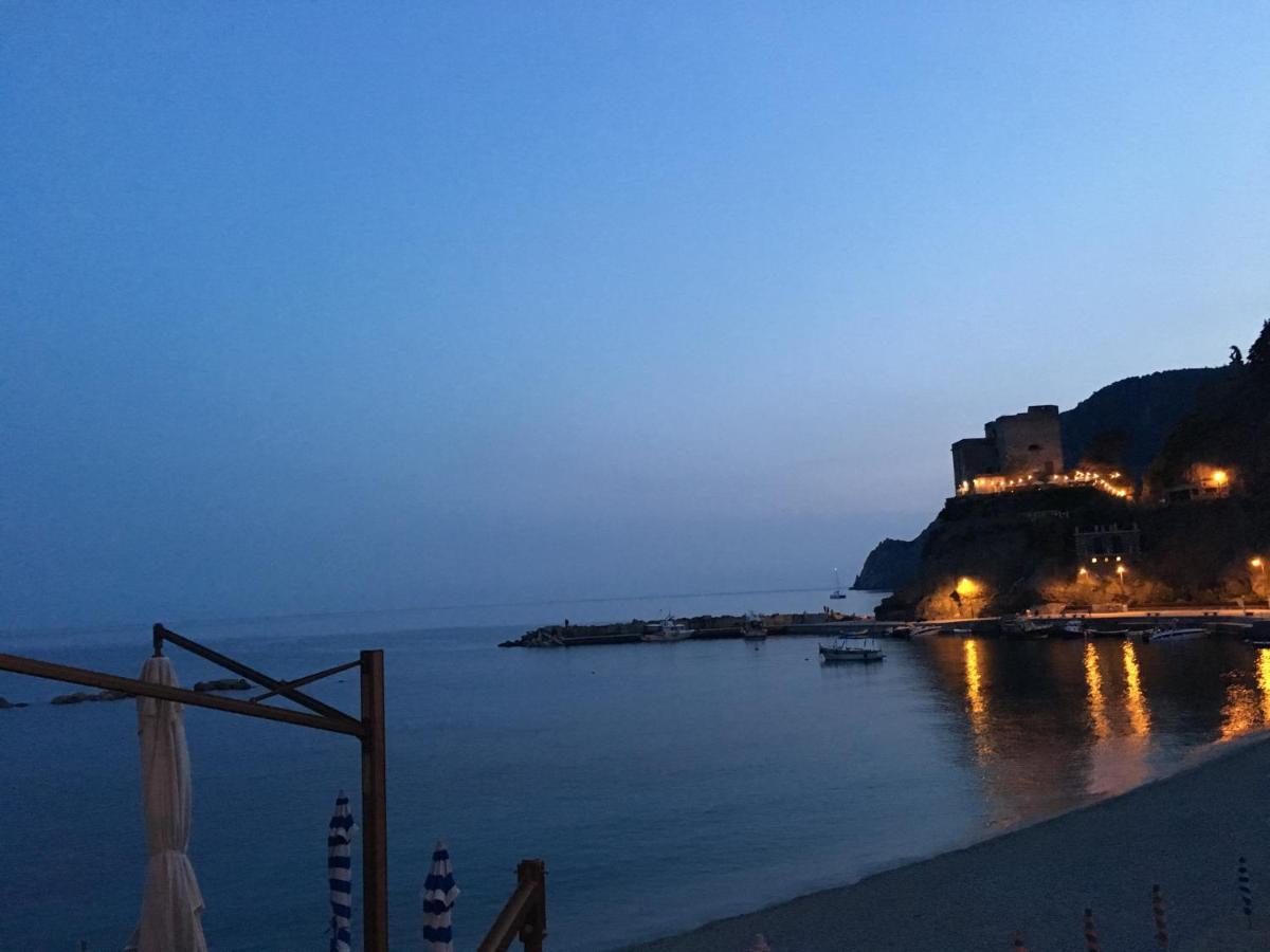 Le Cinque Vele ***** Cinque Terre Apartment Monterosso al Mare Bagian luar foto